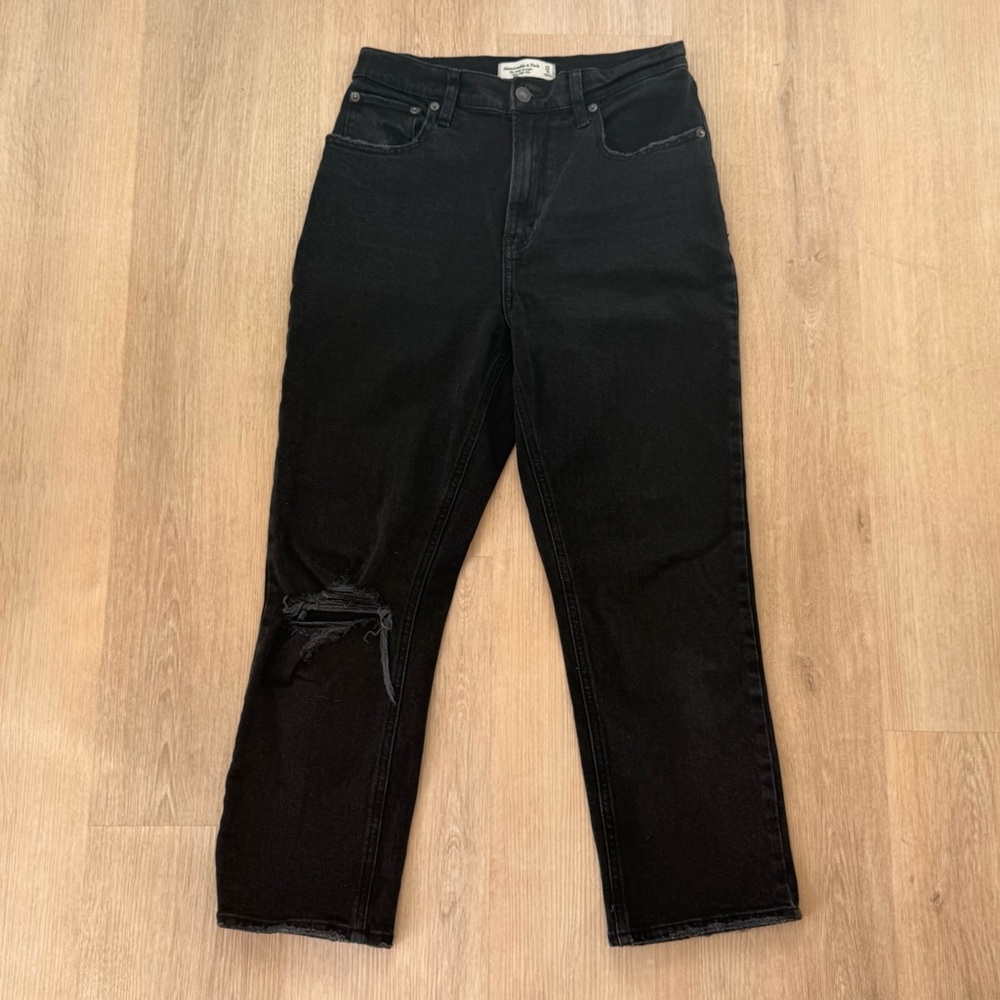 Abercrombie&Fitch Curve Love Ankle Straight Ultra High-Rise Black Ripped Jeans